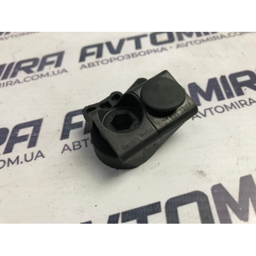Кронштейн педалі зчеплення Skoda Fabia 2 2007-2014 6Q1721232A